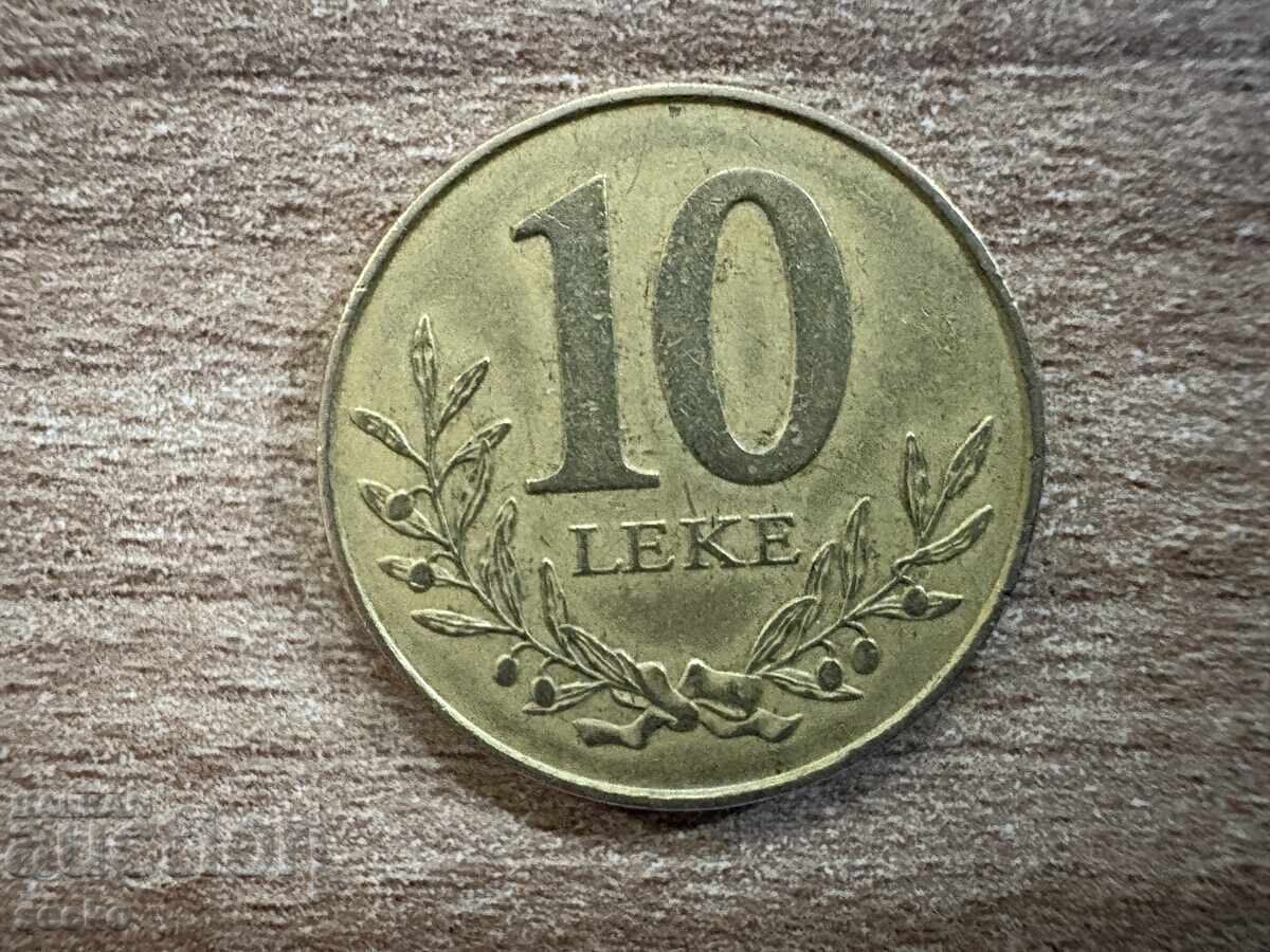 Албания - 10 лека (2000)