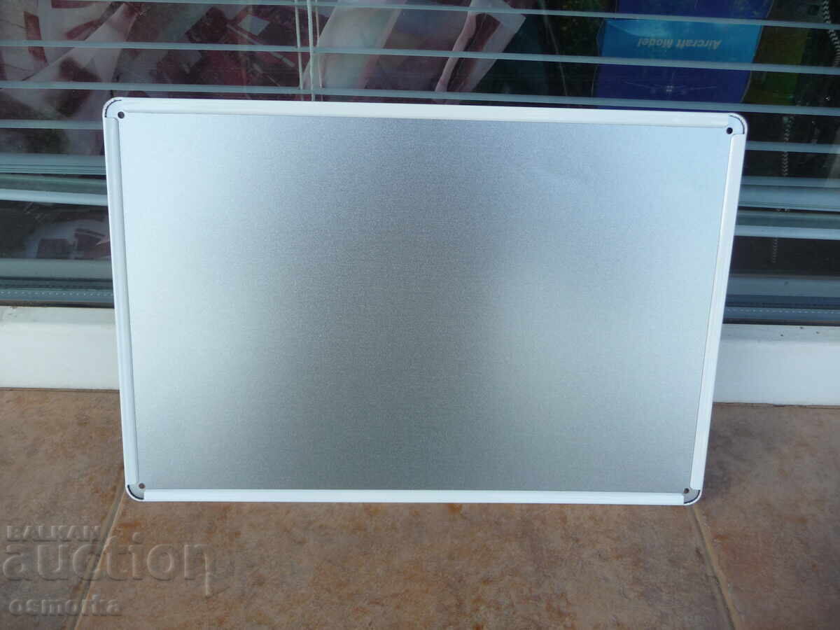 Δημοπρασία Μεταλλική πινακίδα μηχανής Mobylette Motobecane μοτοποδήλατο με πεντάλ Δημοπρασία Μεταλλική πινακίδα μηχανής Mobylette Motobecane μοτοποδήλατο με πεντάλ