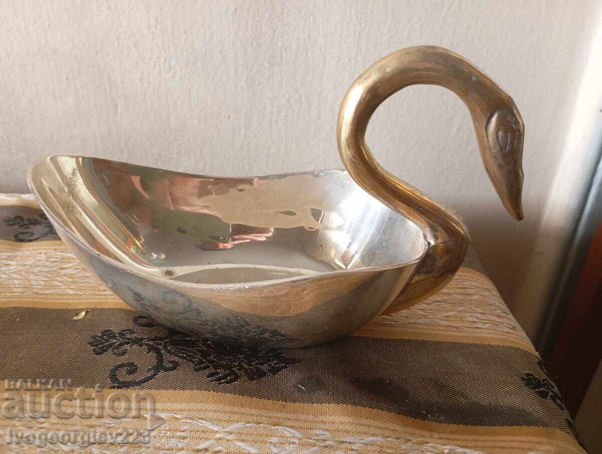 Set of three nut bowls with price 45.00 BGN | € 23.01 Set of three nut bowls with price 45.00 BGN | € 23.01