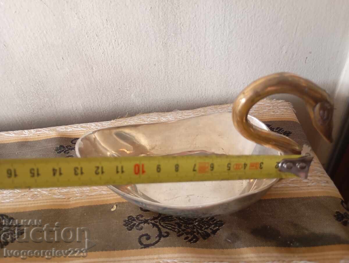 Delivery of Set of three nut bowls Delivery of Set of three nut bowls