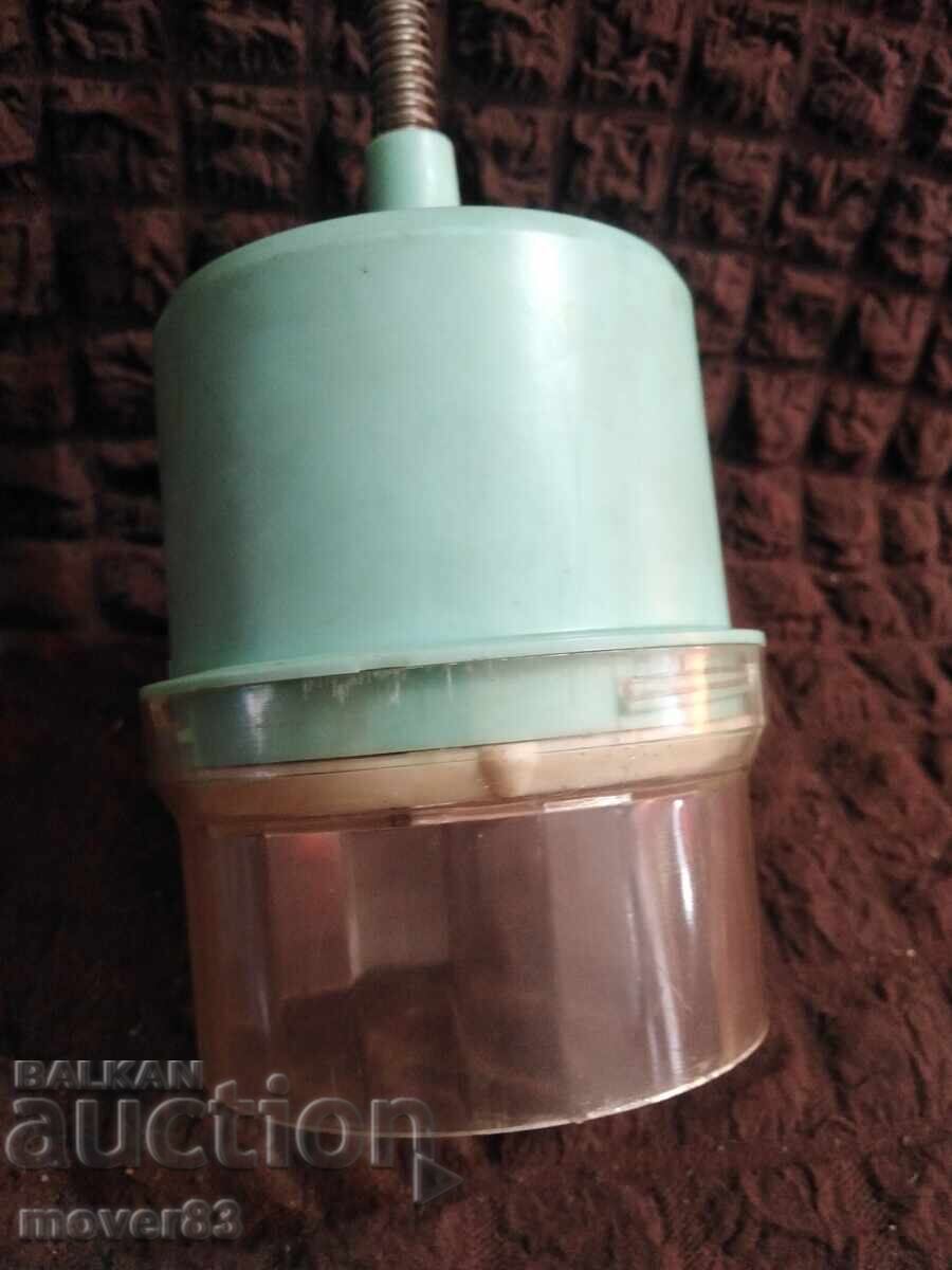 Social. Old kitchen appliance with price 1.49 BGN | € 0.76 Social. Old kitchen appliance with price 1.49 BGN | € 0.76