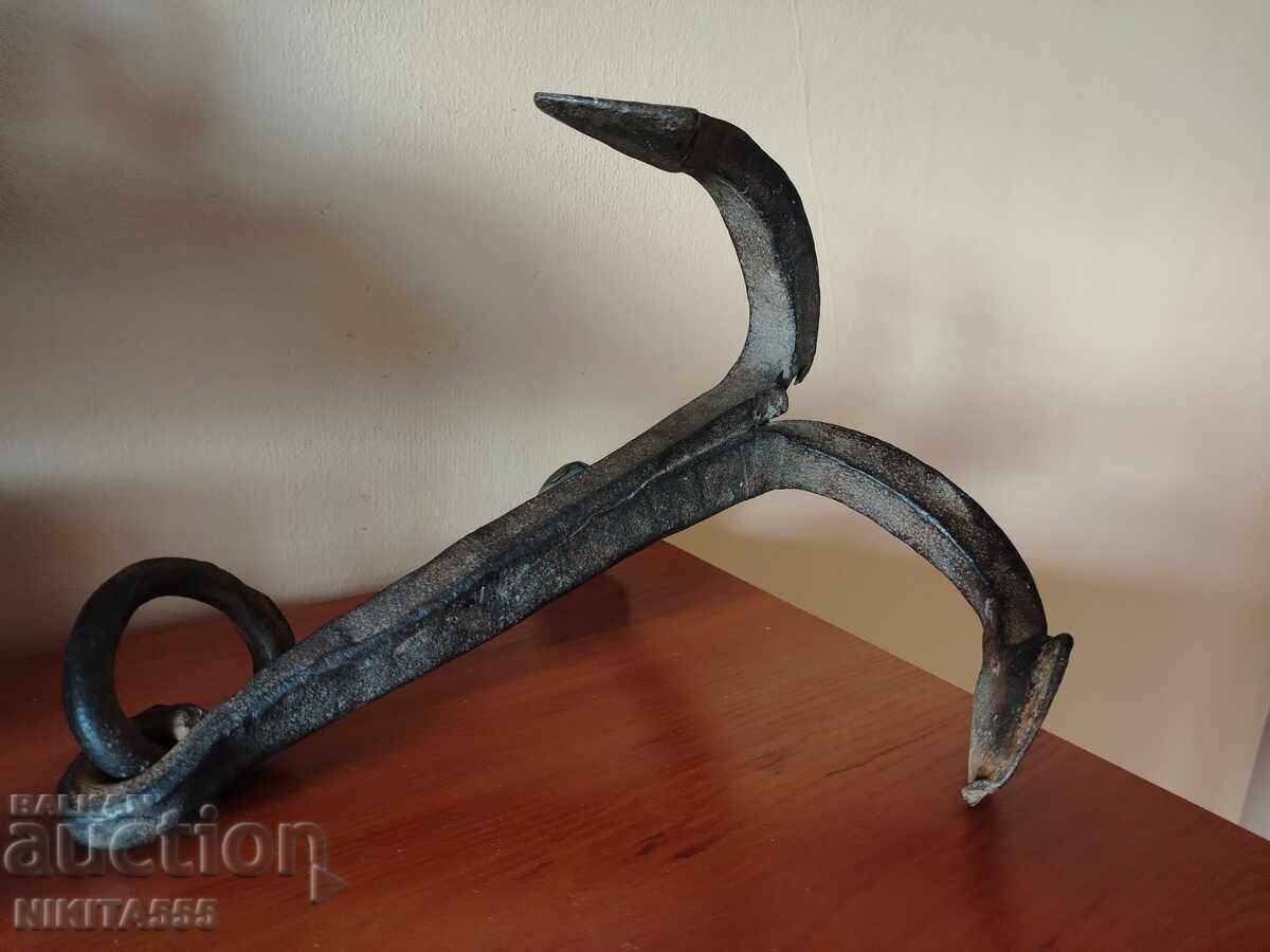Small antique iron anchor - 5 Small antique iron anchor - 5