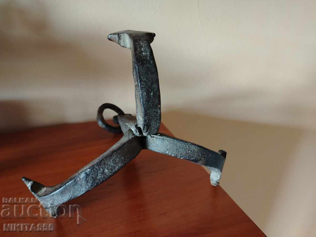 Small antique iron anchor - 6 Small antique iron anchor - 6