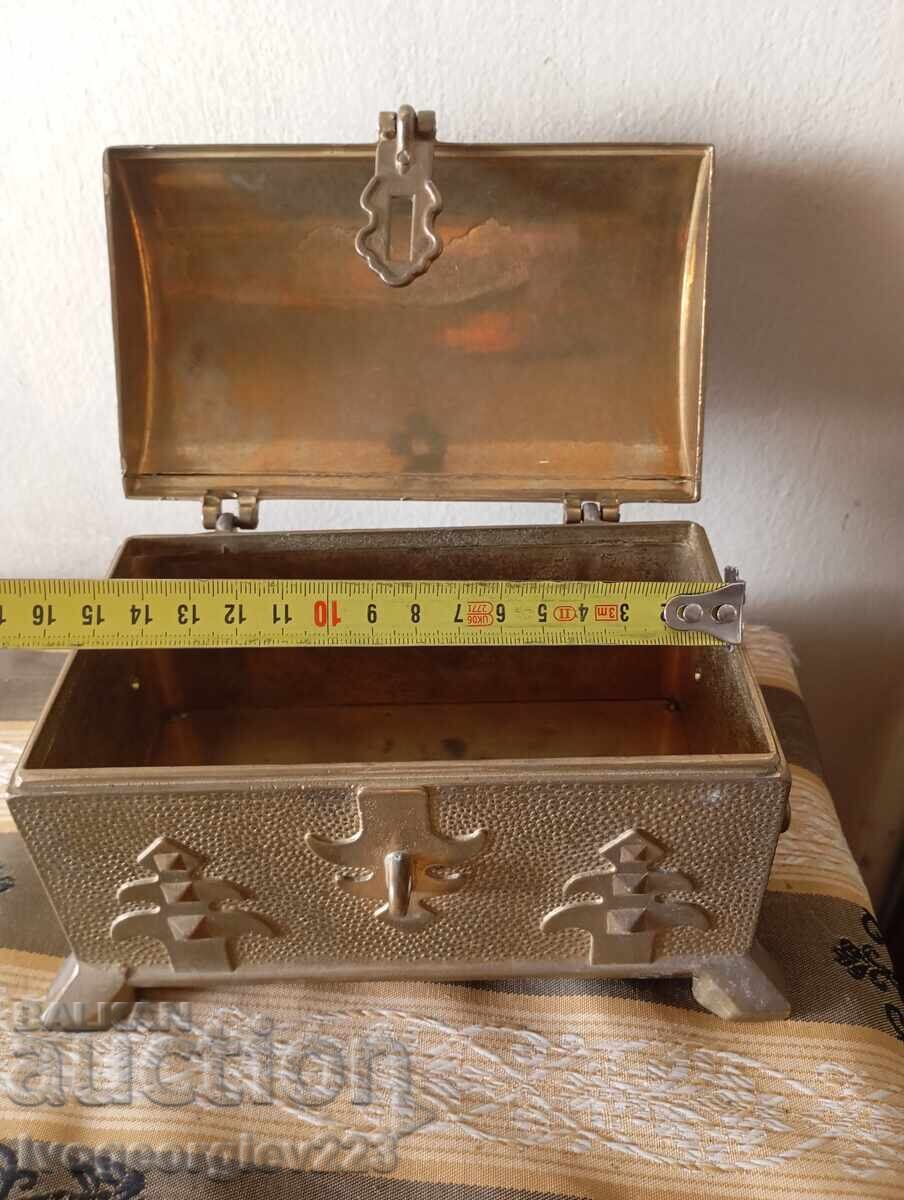 Παράδοση Κουτί κοσμημάτων - σεντούκι Παράδοση Κουτί κοσμημάτων - σεντούκι