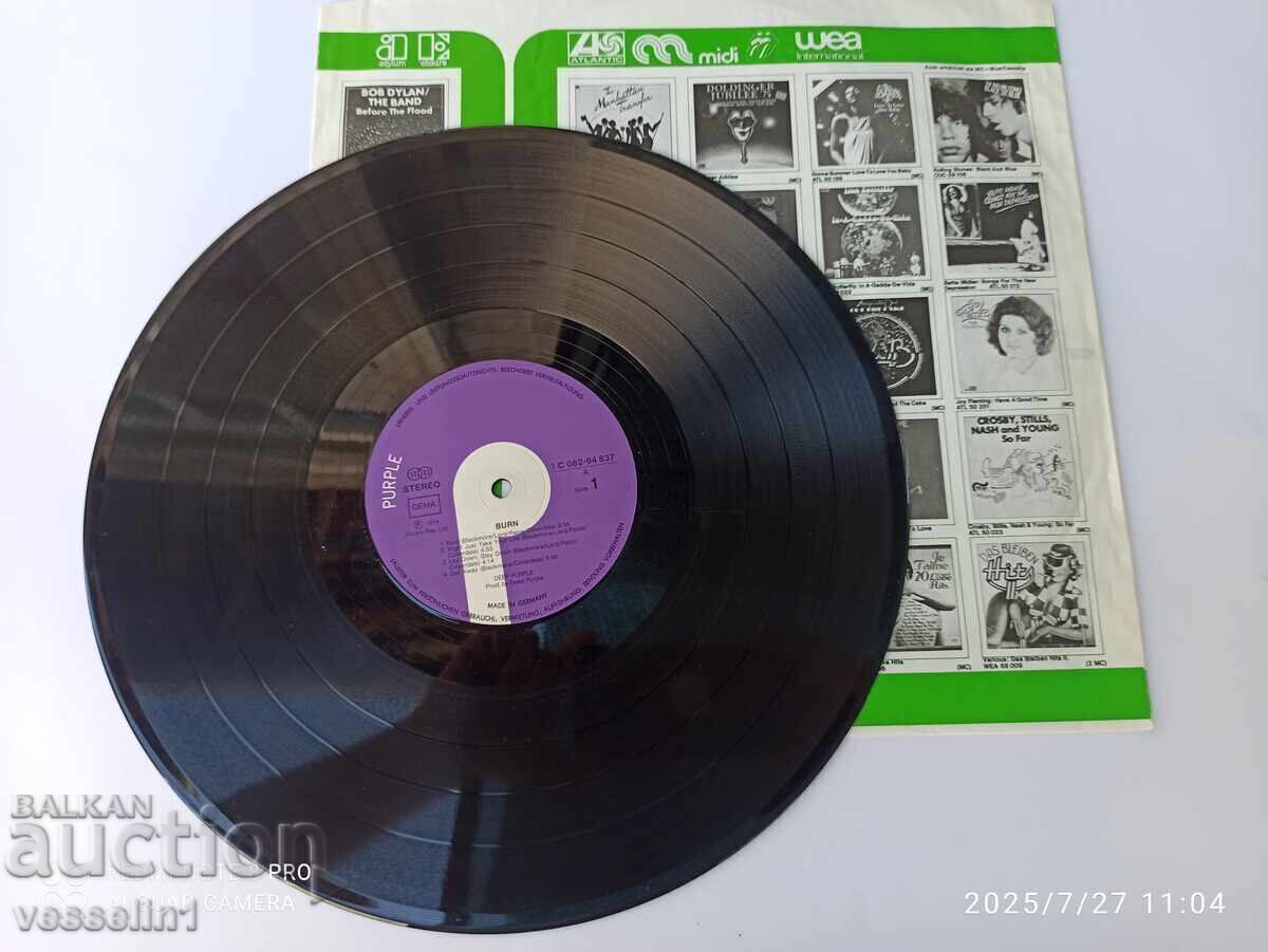 Стара грамофона плоча на deep purple винил burn с цена 30.00 лв. | € 15.34