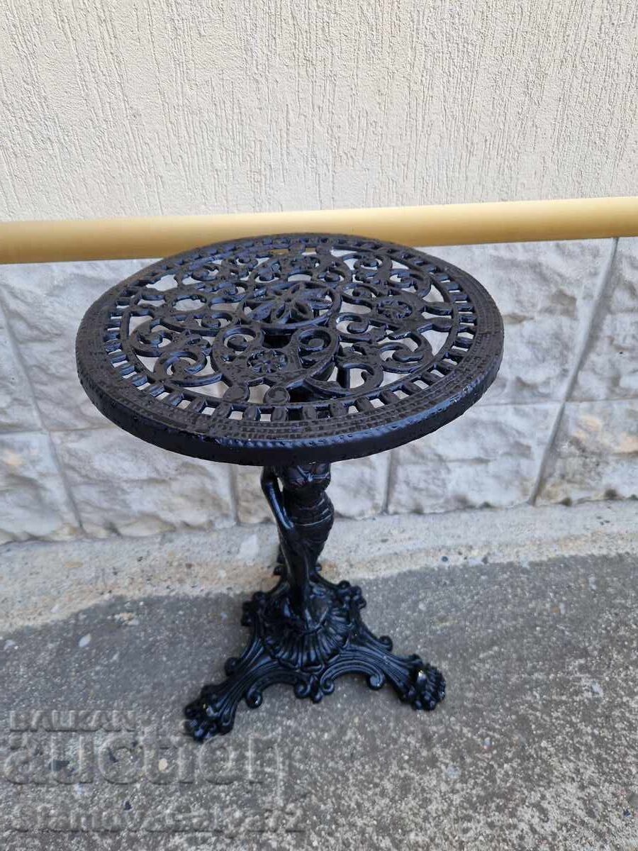 Υπέροχο αντίκα μεταλλικό βοηθητικό τραπεζάκι κήπου