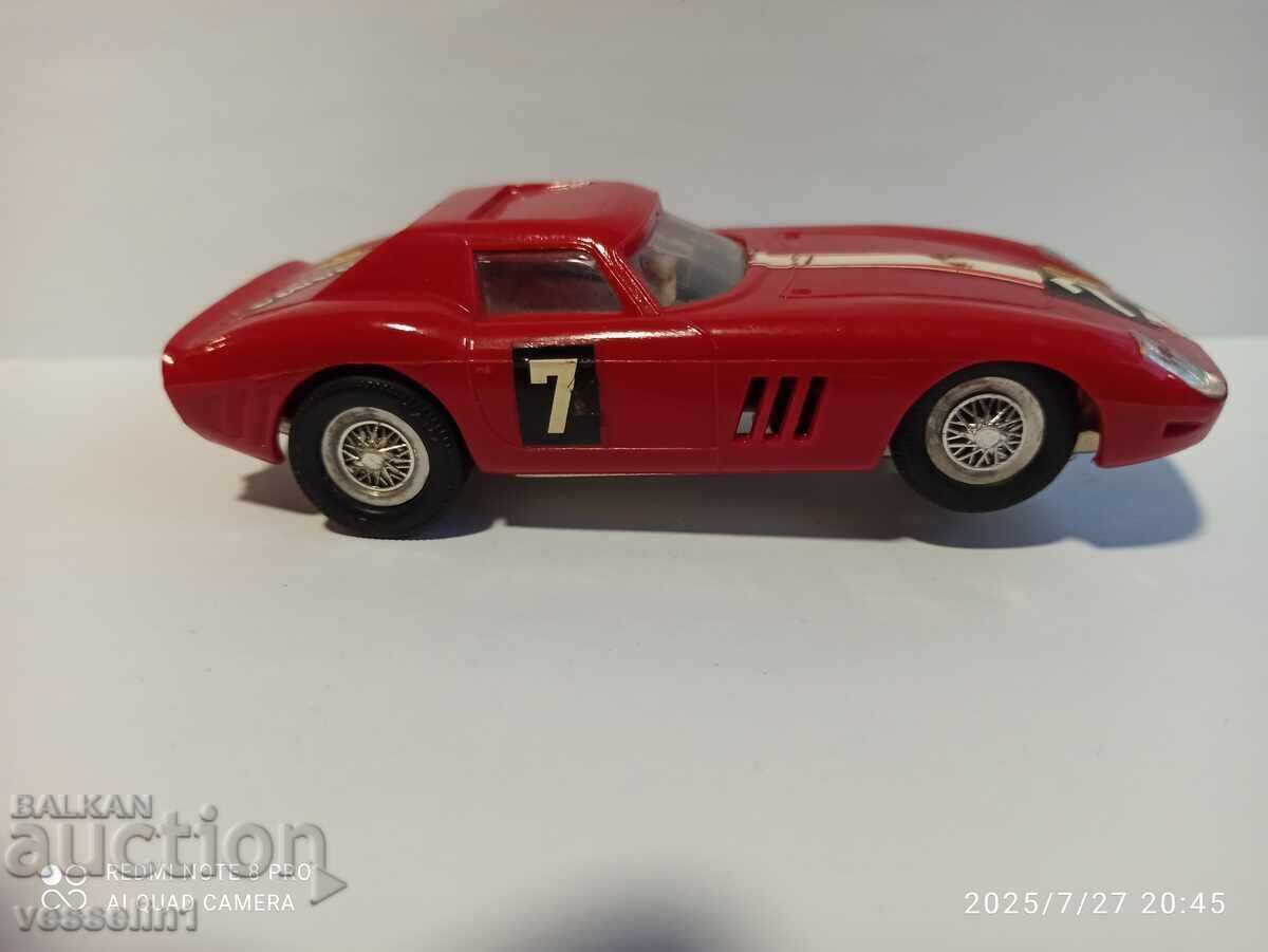 Mașină veche 1/32 de pistă Ferrari 275 GT, gamă rară, o raritate cu preț 86.00 BGN | € 43.97