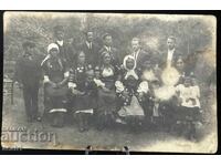 Κιουστενδίλ Γιορτή της Ροδάτα Ντυμένοι