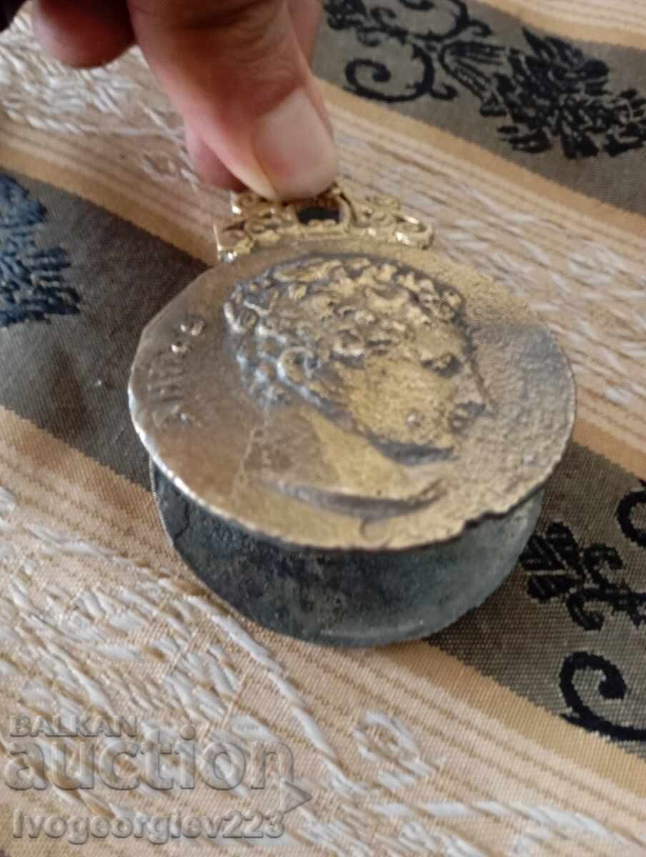 Δημοπρασία Σφιγκτήρας χρημάτων, φύλλα