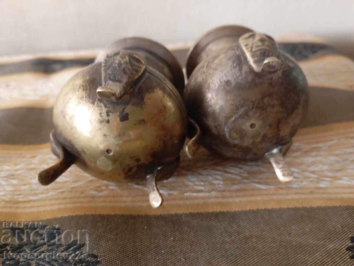 Комплект солници с цена 31.00 лв. | € 15.85 Комплект солници с цена 31.00 лв. | € 15.85