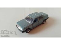 Matchbox Macau 1/64 Mercedes 124 E500