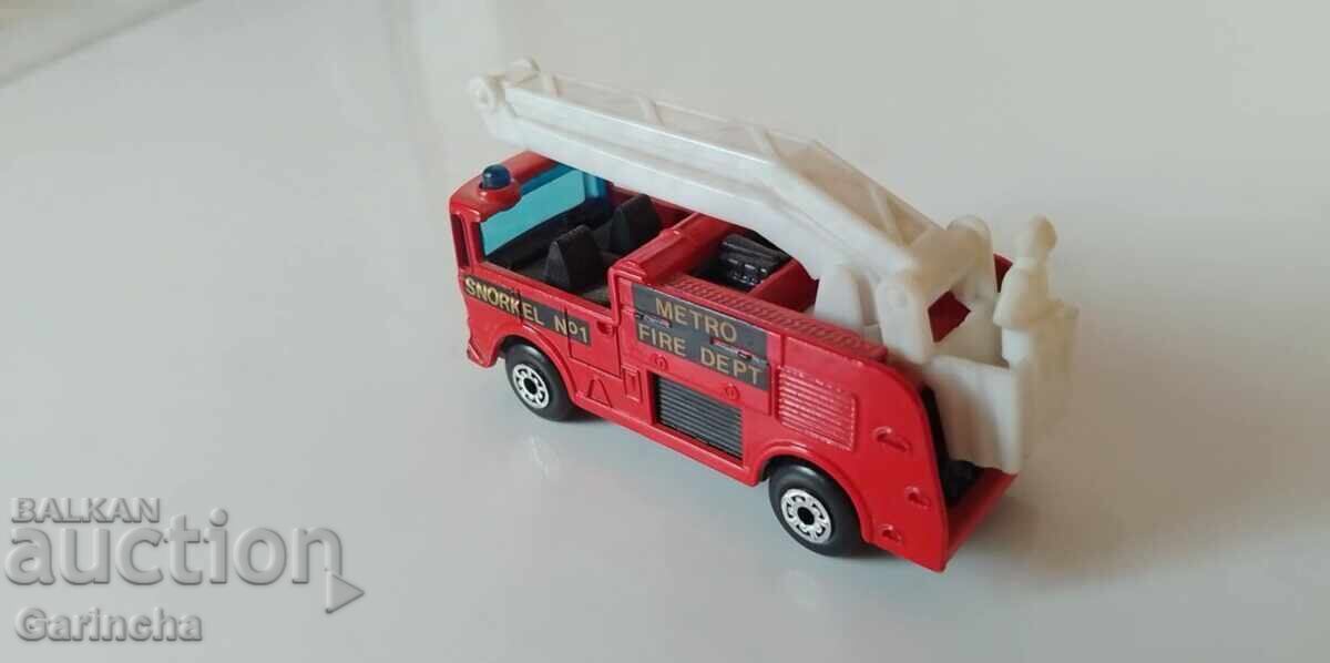 Delivery of Matchbox England 1/64