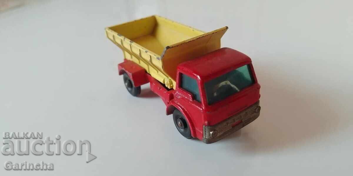 Matchbox Anglia 1/64 cu preț € 8.00 | 15.65 BGN