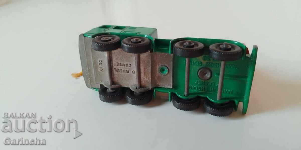 Livrarea Matchbox Anglia 1/64 Livrarea Matchbox Anglia 1/64