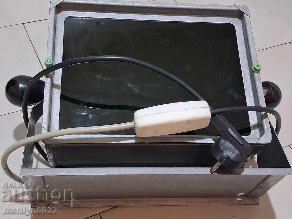 Lampă foto studio foto 36/25/16 cm cu preț 85.00 BGN | € 43.46