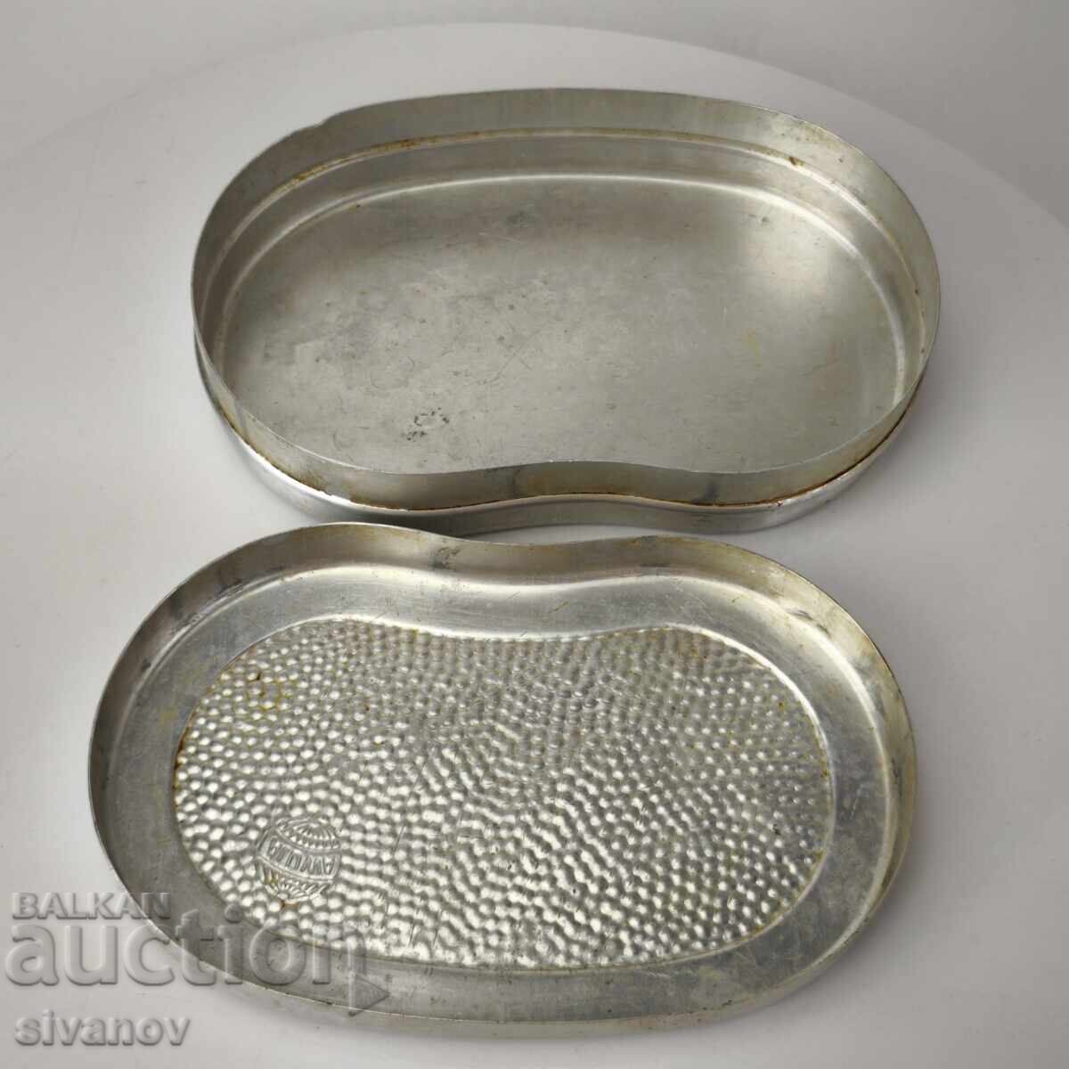 Delivery of Old aluminum sandwich box ALUWA GDR #6101