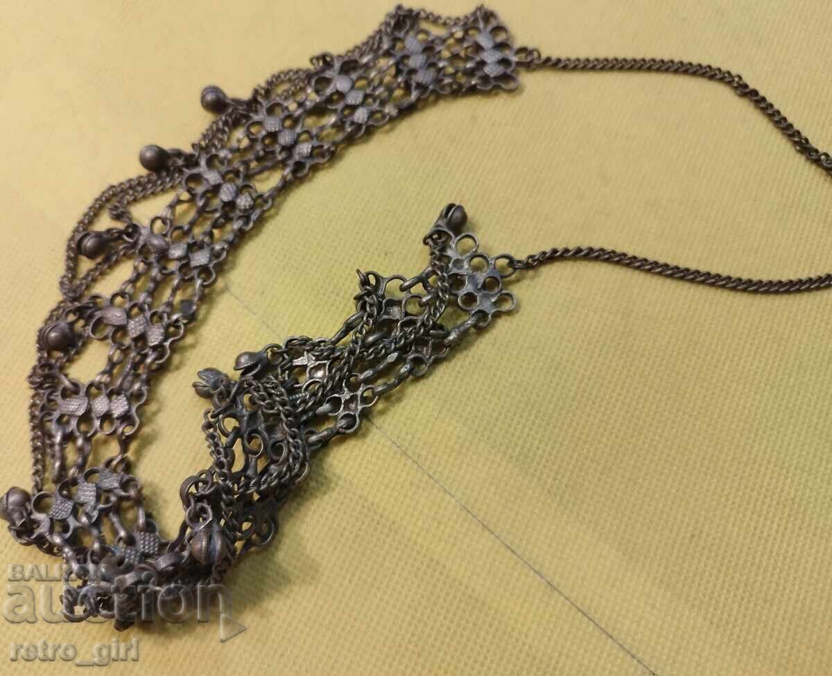 Auction  Old jewelry, ethnography, necklace, choker