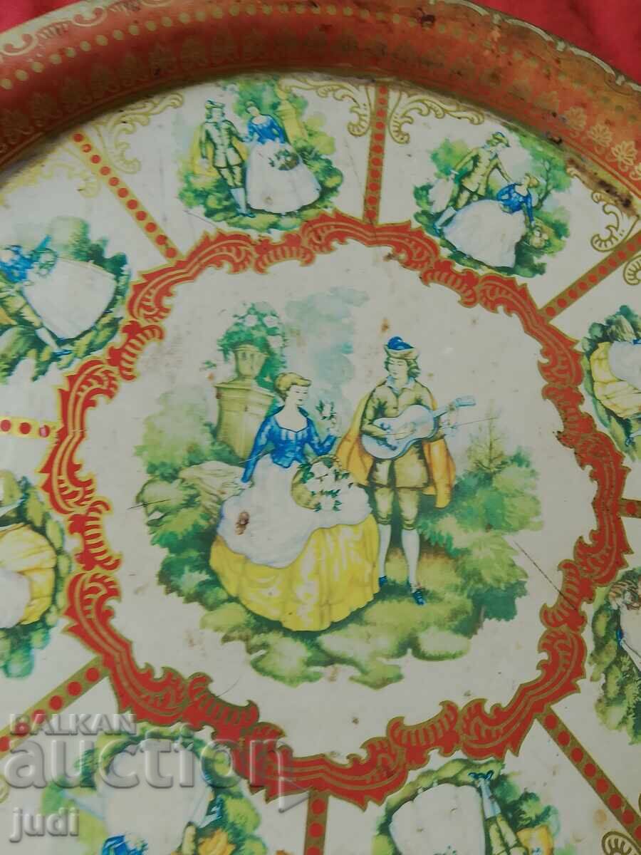 Tavă veche Anglia cu preț 30.00 BGN | € 15.34 Tavă veche Anglia cu preț 30.00 BGN | € 15.34