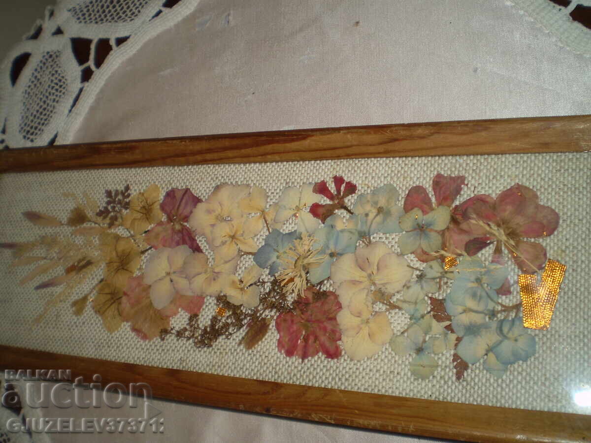 Livrarea Tablou herbar cu FLORI PRESE USCATE, lucrat manual