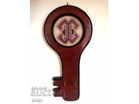 Wonderful Key Hanger With Embroidery