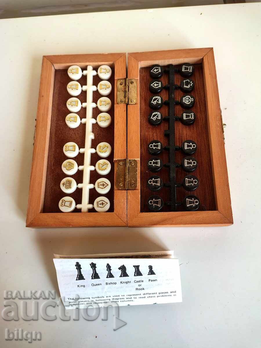 Συλλεκτικό Παλιό Μικρό Σκάκι με τιμή 28.87 BGN | € 14.76 Συλλεκτικό Παλιό Μικρό Σκάκι με τιμή 28.87 BGN | € 14.76