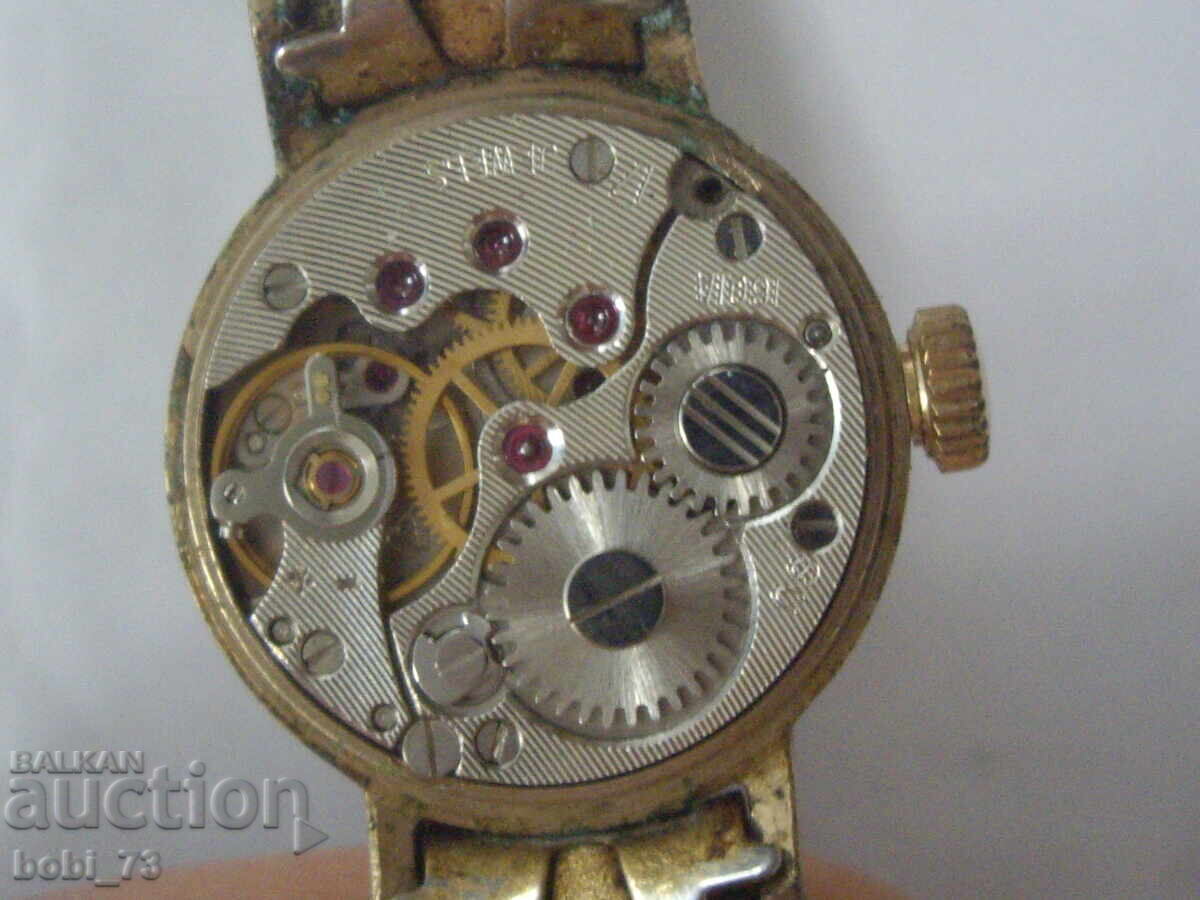 Delivery of Old gold plated ladies watch. Delivery of Old gold plated ladies watch.