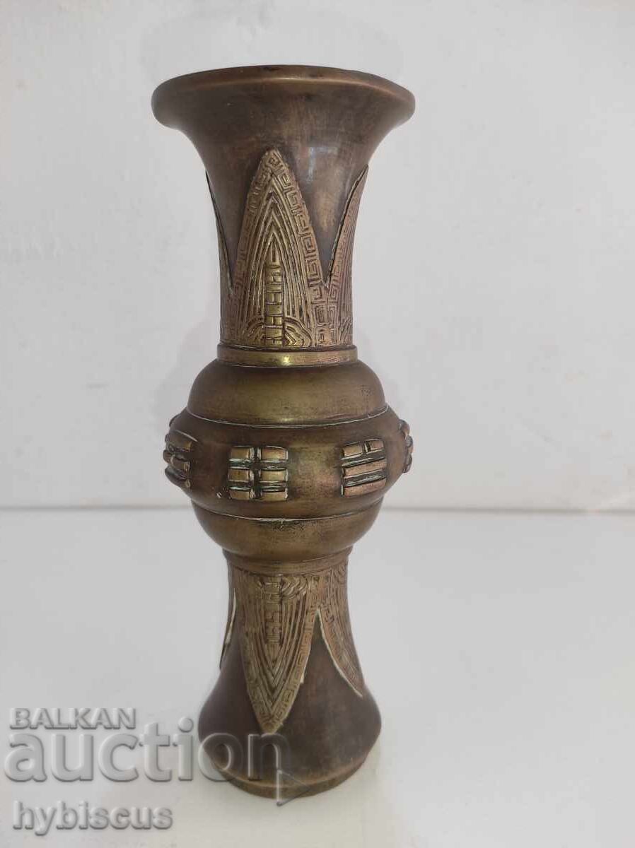 Αρχαίο κινέζικο μπρούτζινο βάζο του 19ου αιώνα