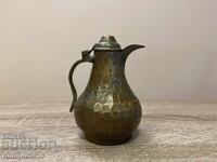 Старинна месингова кана