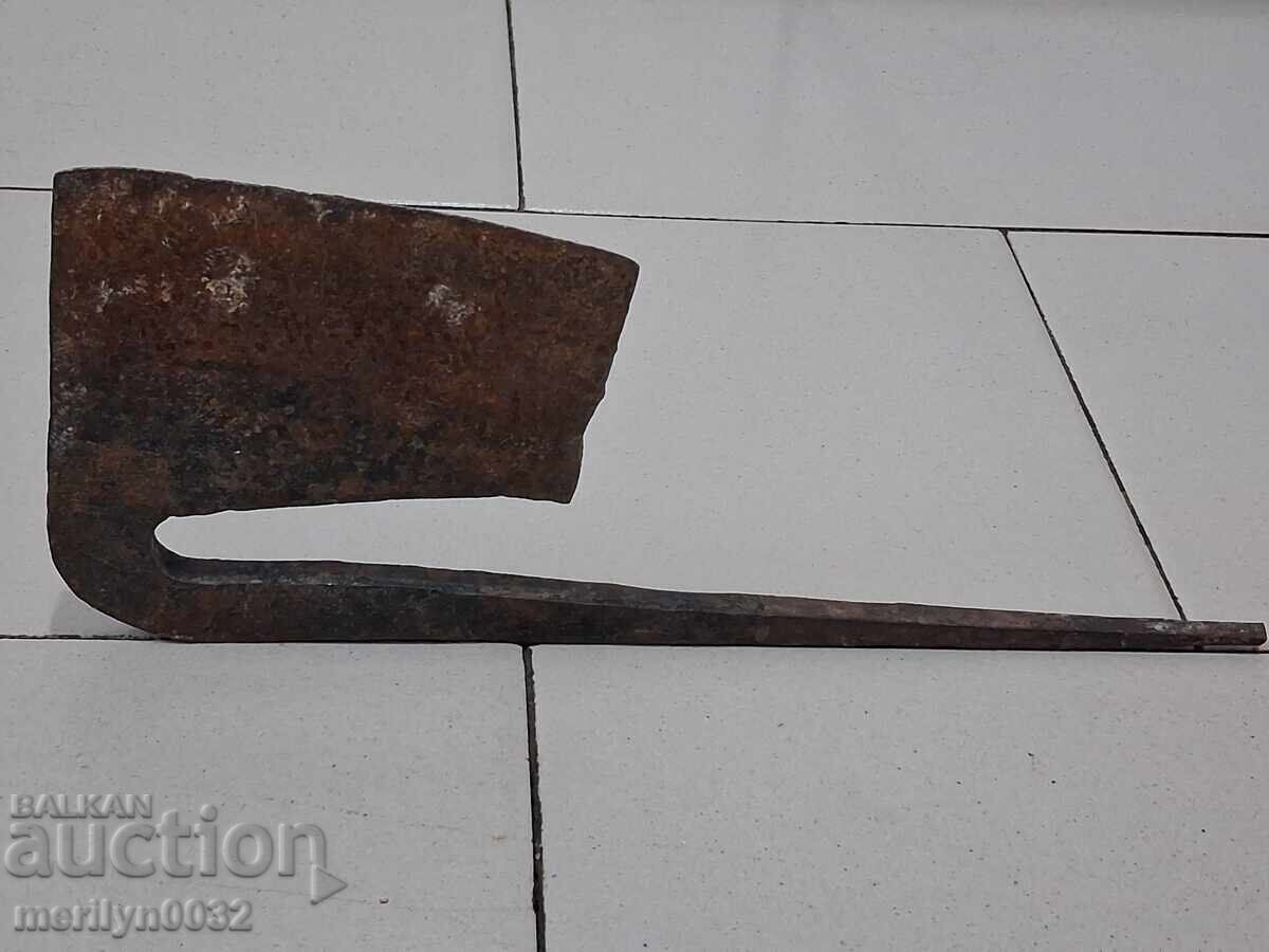 Παλιό τσεκούρι σατύρος τσεκούρι πρωτόγονο με τιμή 39.00 BGN | € 19.94