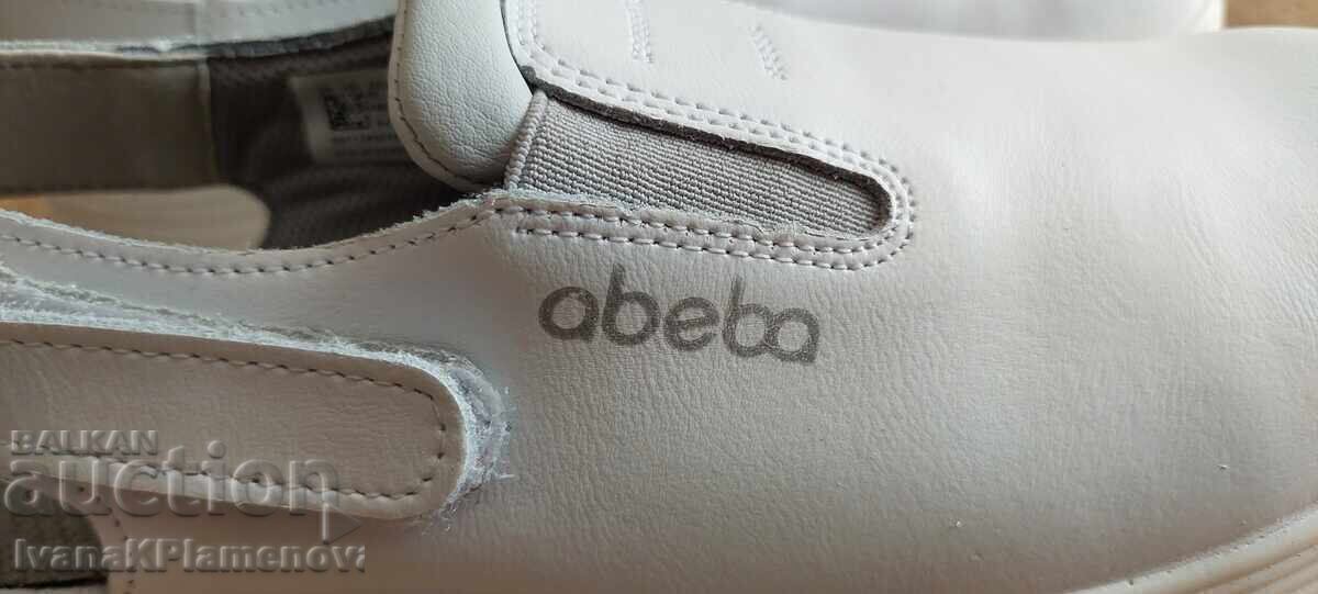 Pantofi noi damă piele cu preț € 18.00 | 35.21 BGN