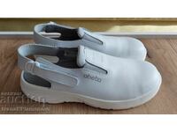 Νέα γυναικεία δερμάτινα παπούτσια