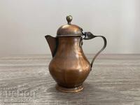 Старинна миниатюрна медна кафеварка