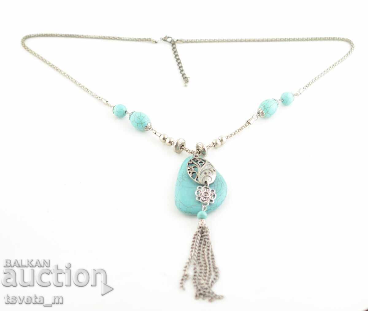 Κολιέ μενταγιόν με τυρκουάζ Κολιέ μενταγιόν με τυρκουάζ