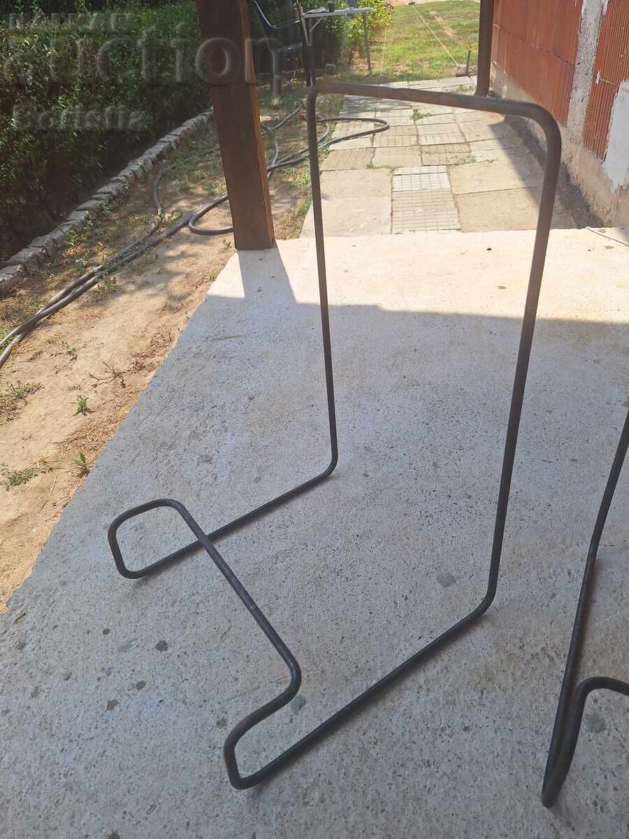 Speaker Stands with price 5.00 BGN | € 2.56 Speaker Stands with price 5.00 BGN | € 2.56