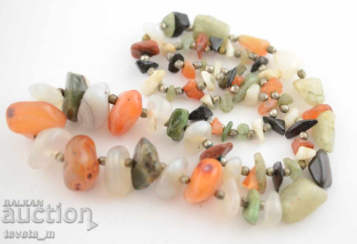 Δημοπρασία Κολιέ με φυσικά πετράδια