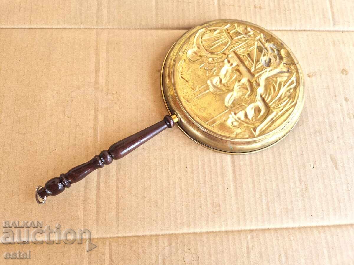 Copper pan for decoration with price 29.90 BGN | € 15.29 Copper pan for decoration with price 29.90 BGN | € 15.29