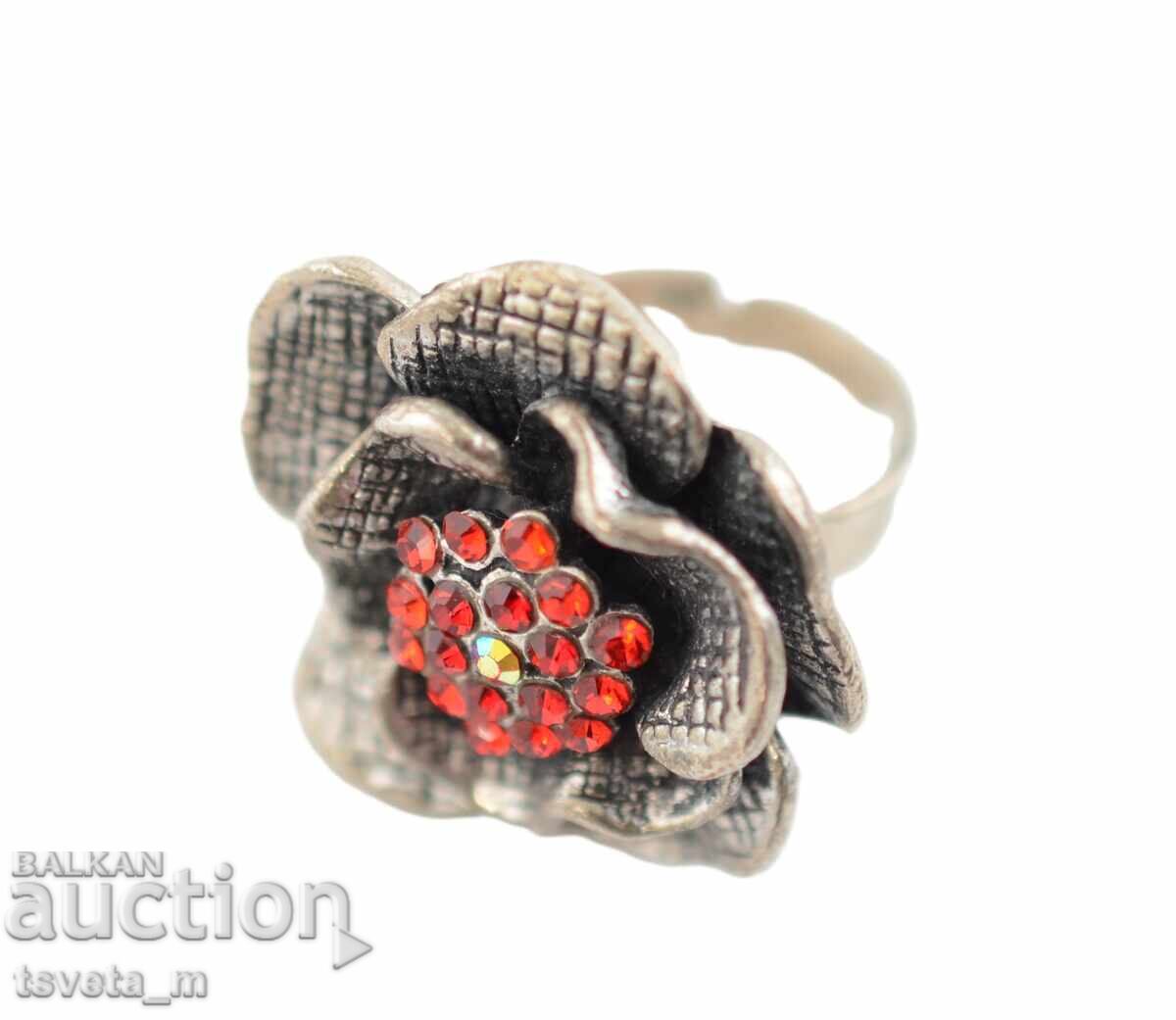 Γυναικείο δαχτυλίδι με ρυθμιζόμενο μέγεθος τριαντάφυλλο με τιμή 5.00 BGN | € 2.56