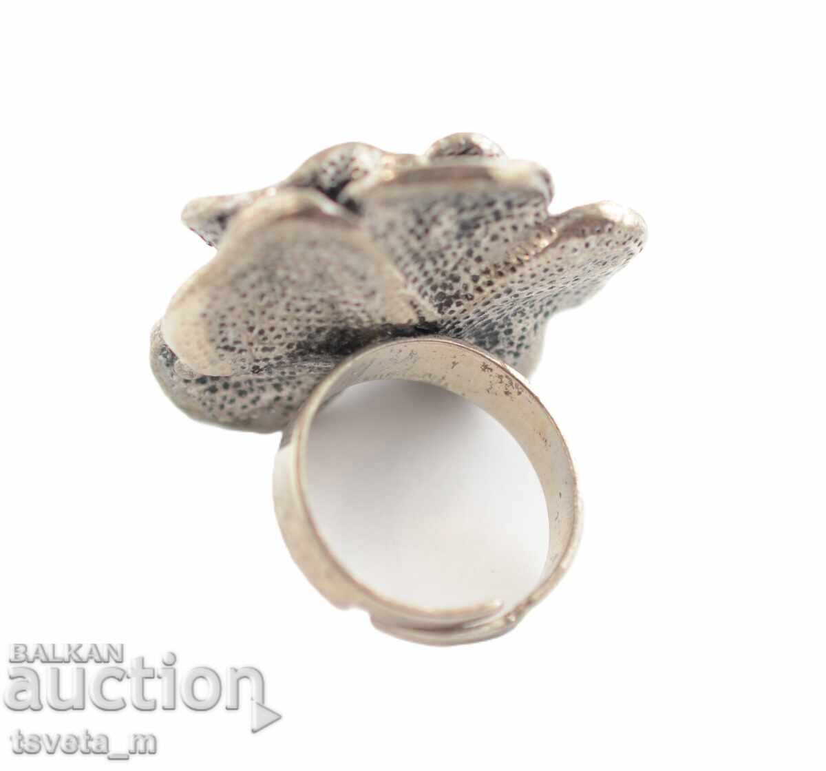 Δημοπρασία Γυναικείο δαχτυλίδι με ρυθμιζόμενο μέγεθος τριαντάφυλλο