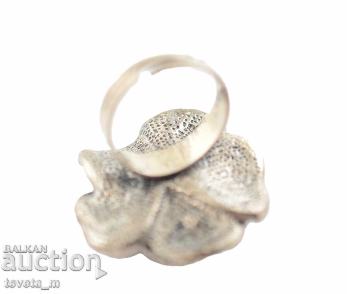 Παράδοση Γυναικείο δαχτυλίδι με ρυθμιζόμενο μέγεθος τριαντάφυλλο