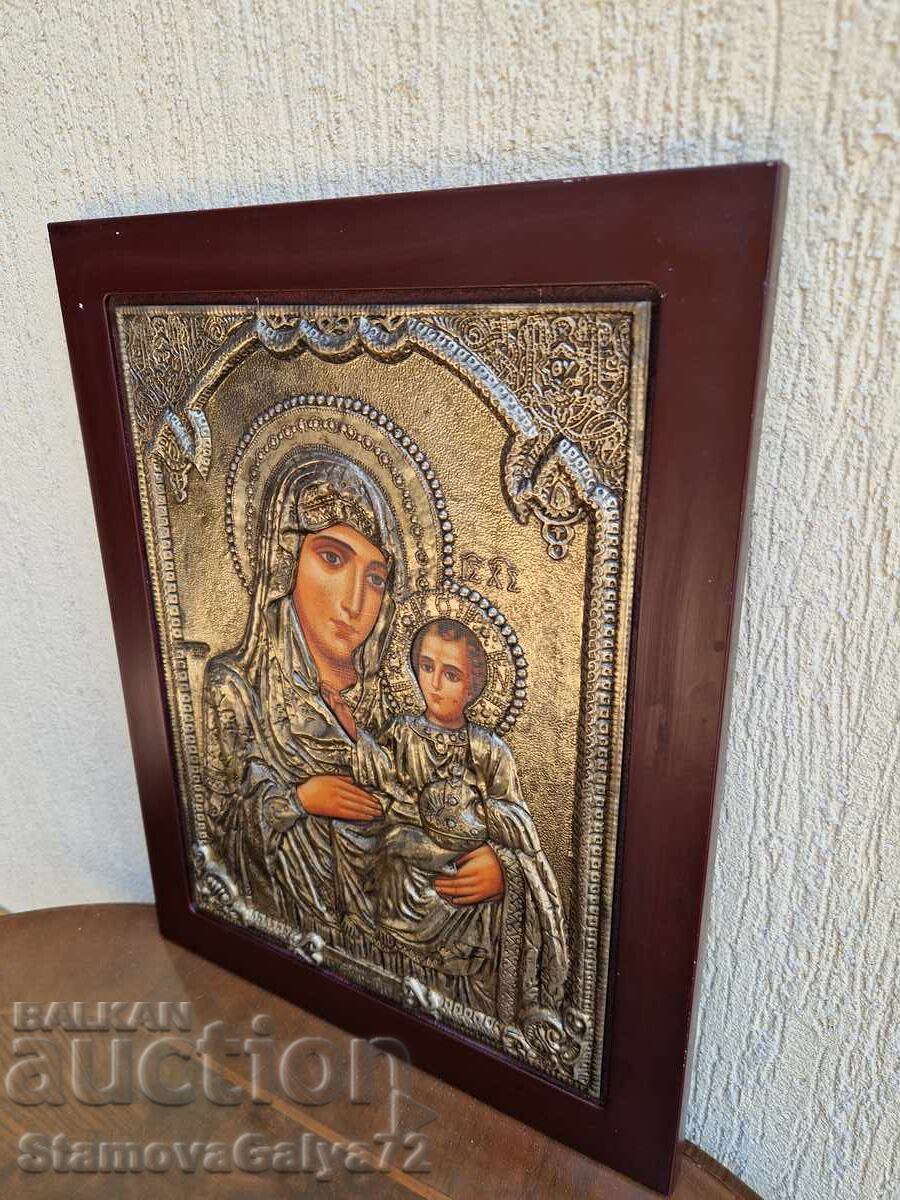 Delivery of Wonderful beautiful silver icon with a certificate