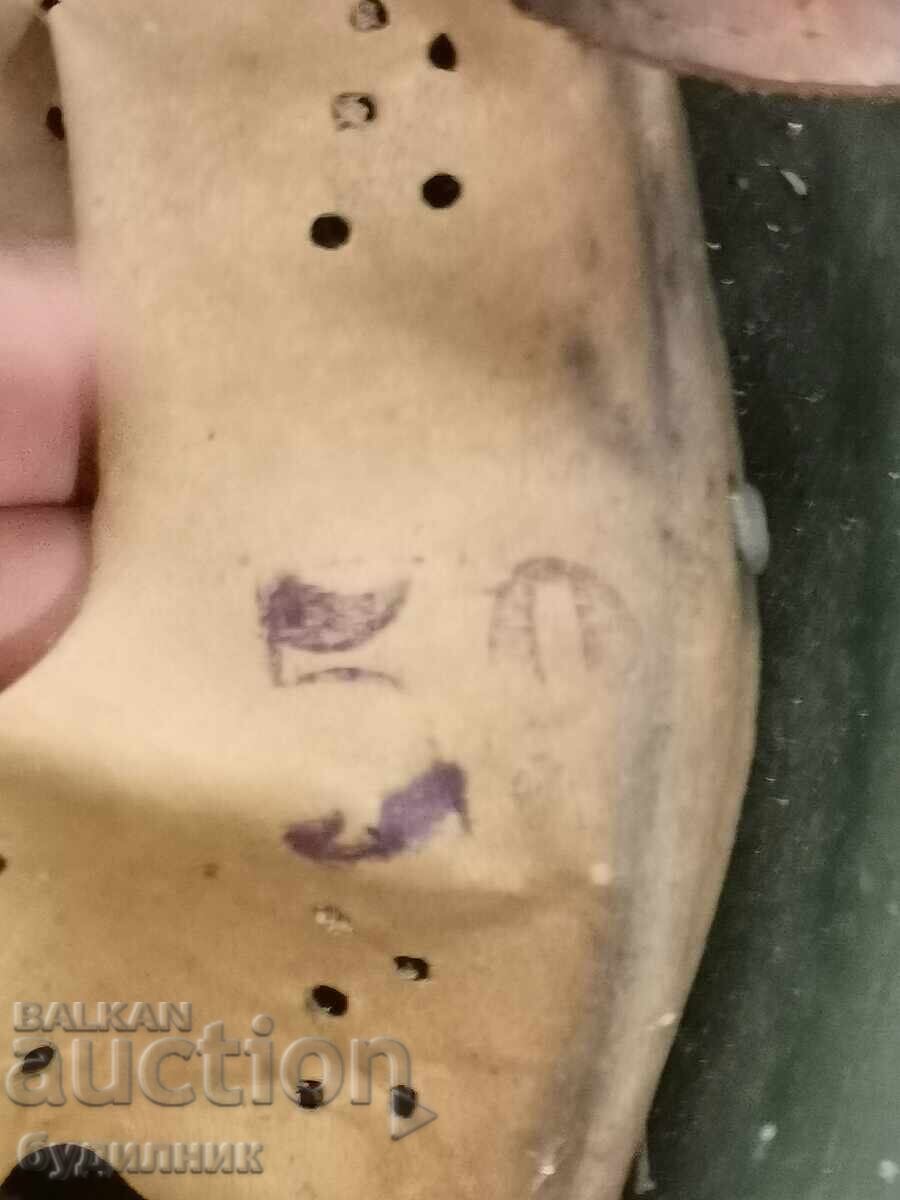 Livrarea Căști militare mărimea 59. BZȚ. Lansez peste 100 de licitații. Vezi