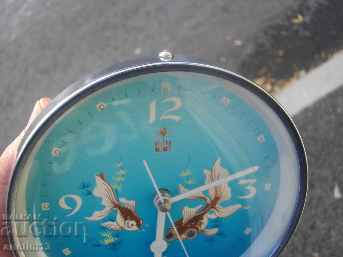 Auction  COLLECTIBLE FISH ANIMATED ALARM CLOCK