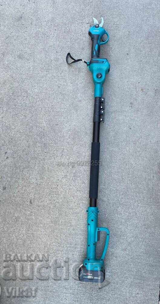 Доставка на Акумулаторна лозарска ножица KraftRoyal с Телескопичен прът