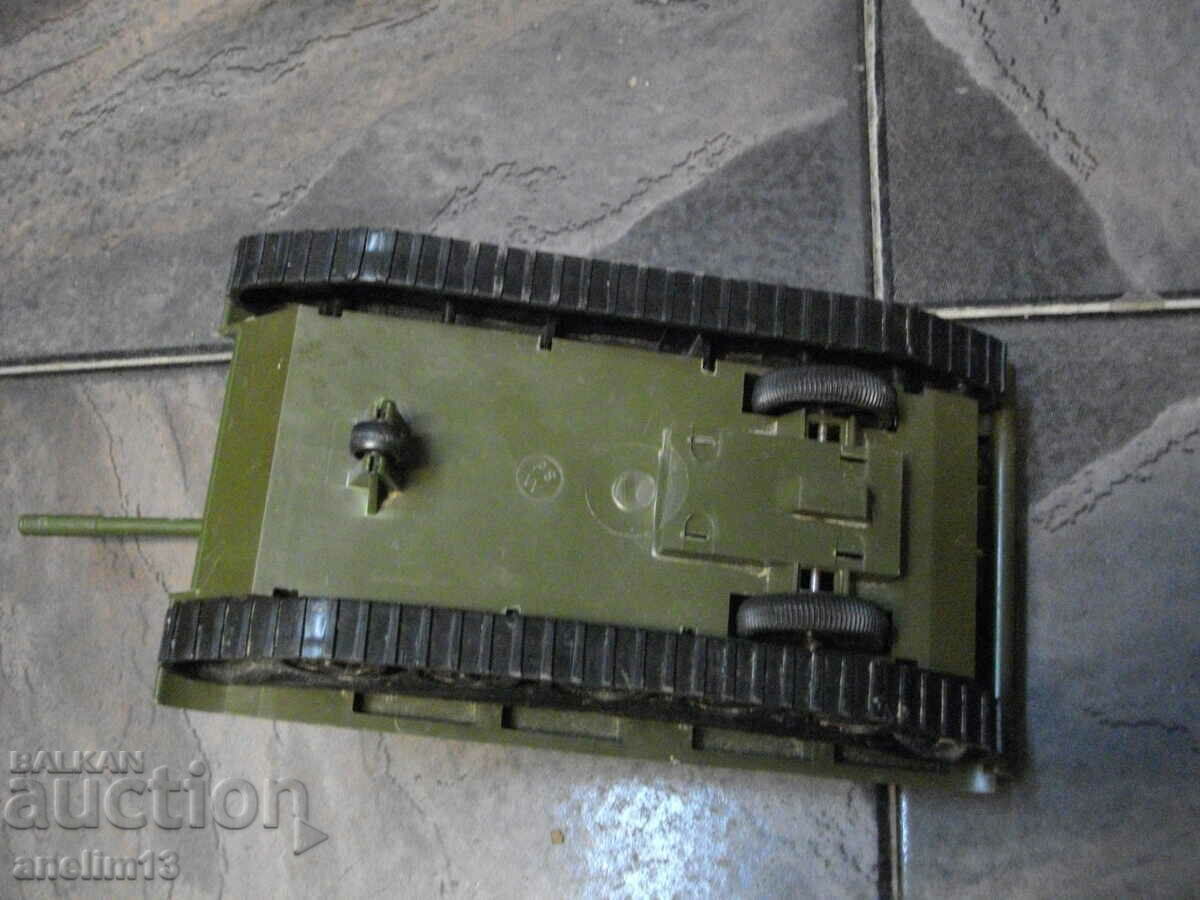 OLD TOY TANK - 6