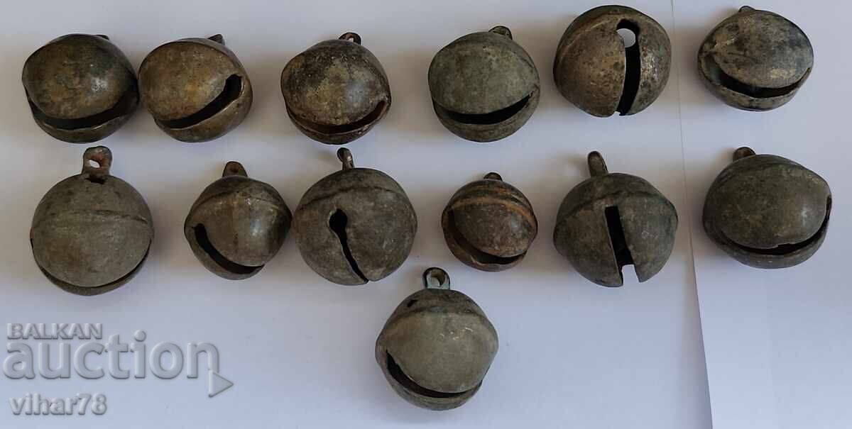 Delivery of Lot of 13 bells-nutcrackers Delivery of Lot of 13 bells-nutcrackers