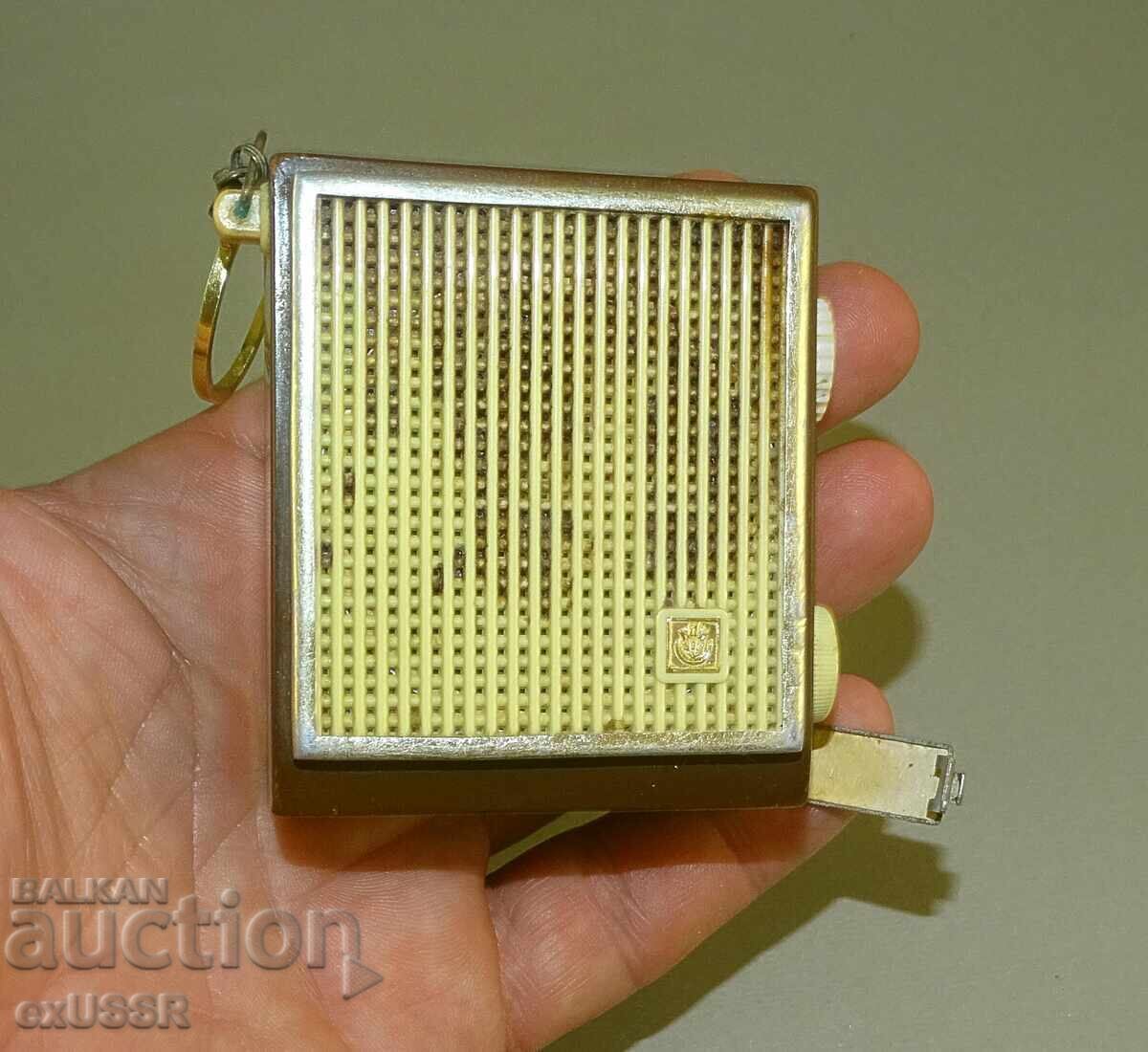 Стар Руски  Малък миниатюрен транзистор радио КОСМОС - 5