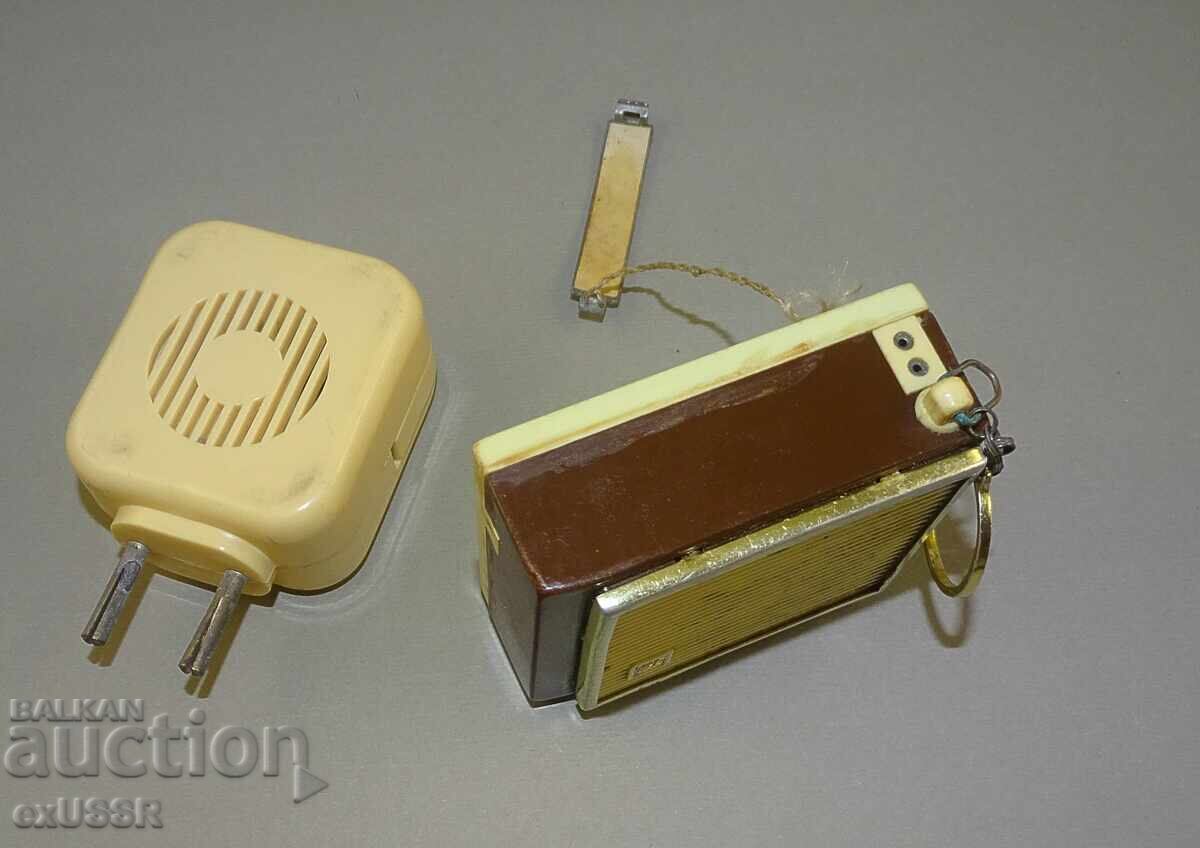 Стар Руски  Малък миниатюрен транзистор радио КОСМОС - 7