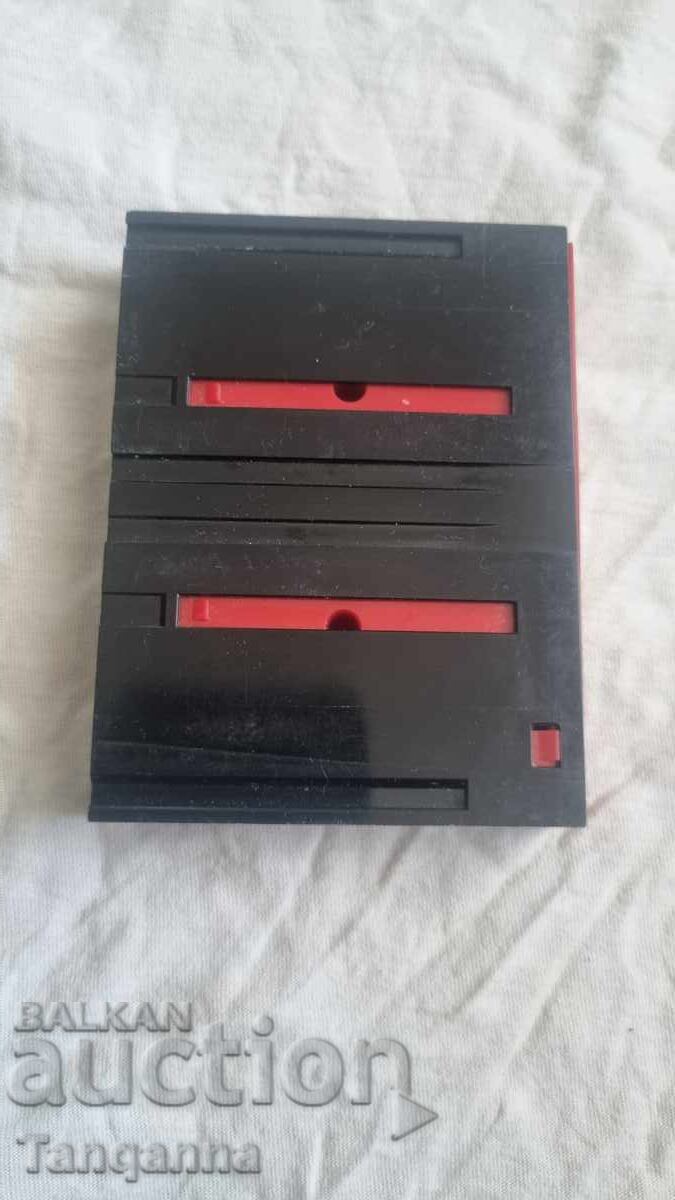 Cutie pentru casetă Cutie pentru casetă