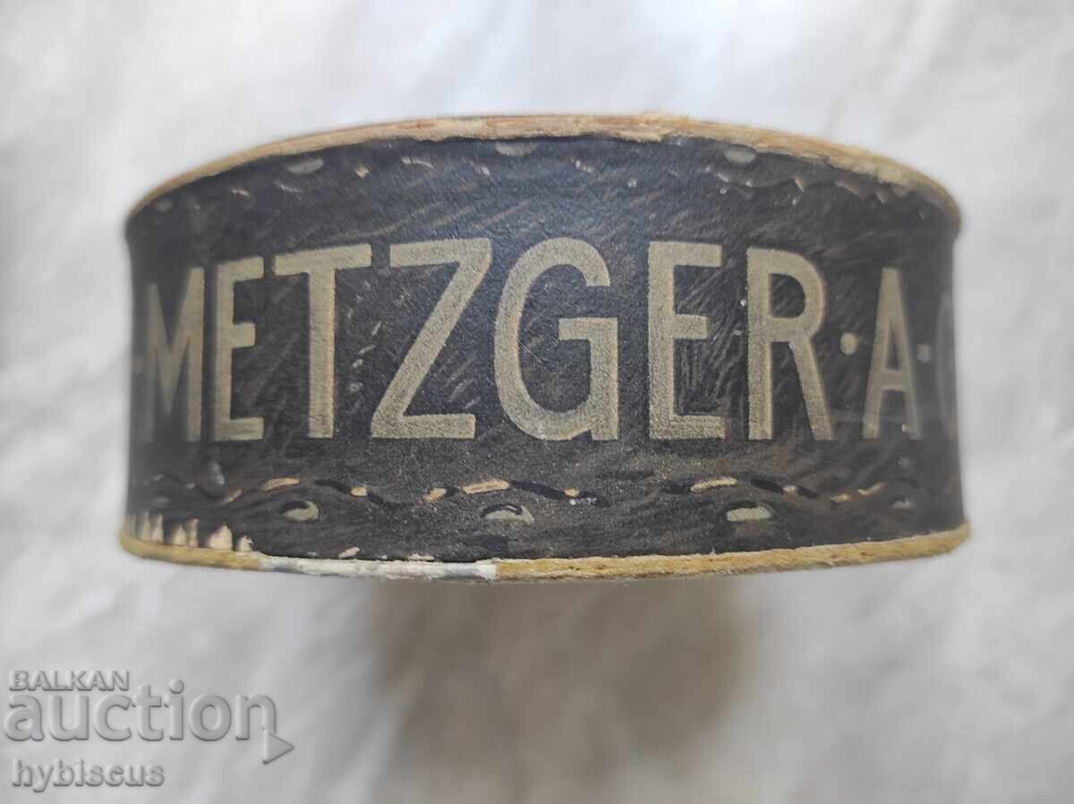 Delivery of Nuremberg candy box, antique German Christmas from 1900