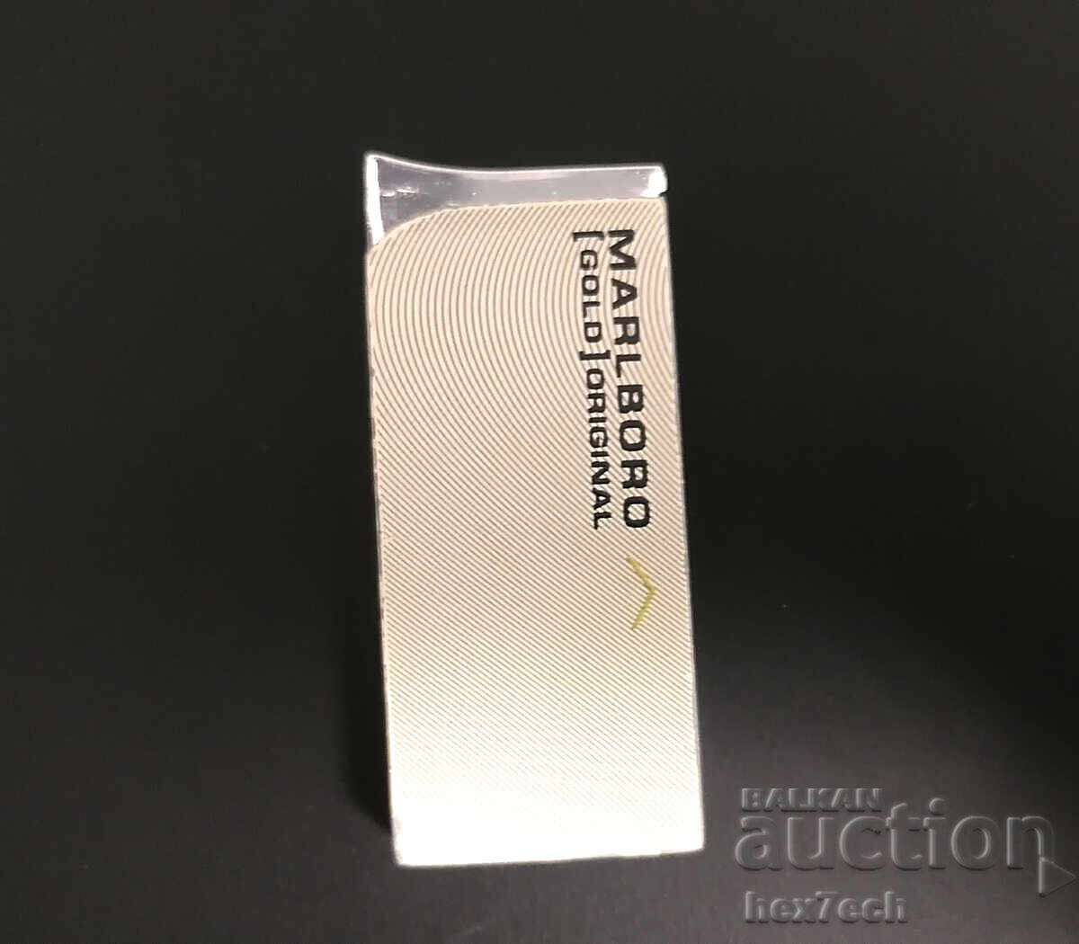 Auction  ❤️ ⭐ Marlboro white lighter with clip ⭐ ❤️